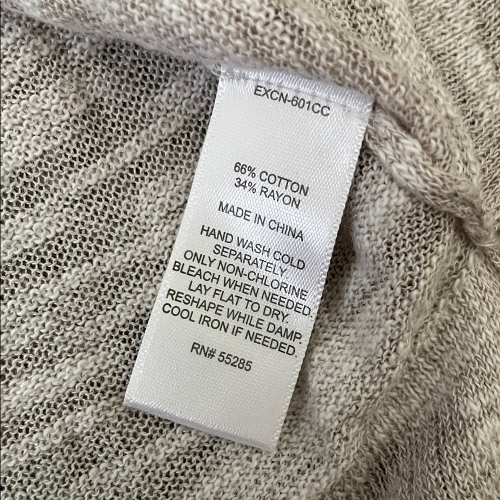 Express Ruffle Cold Shoulder Top - Picture 8 of 8